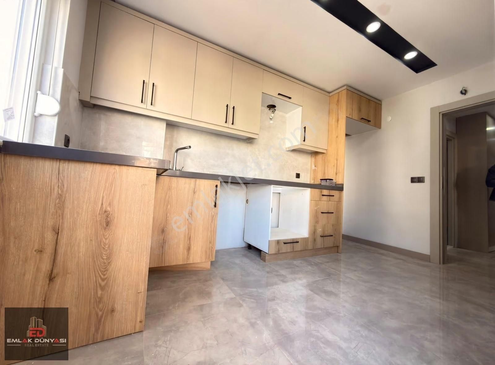 Etiler Mah.köşe Daire Kredi İmkanlı Arakat Ayrı M.2+1 95m2 Daire - Görsel 23