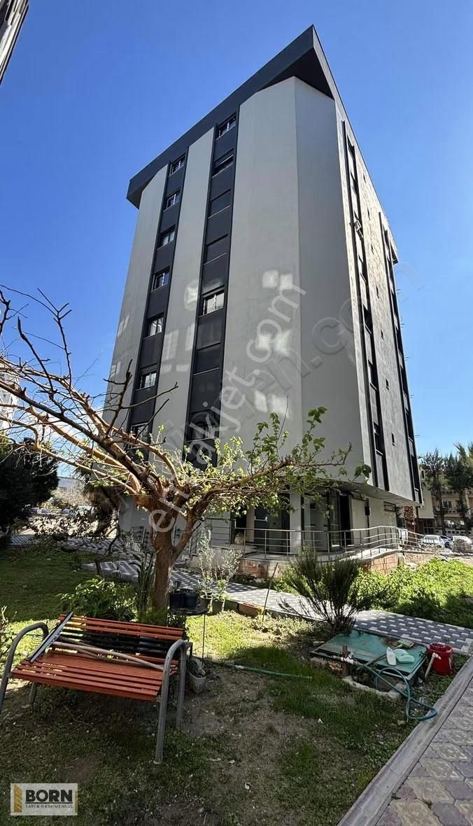 Bayraklı Adalet Mh. Kiralık 2+1 Sıfır Daire