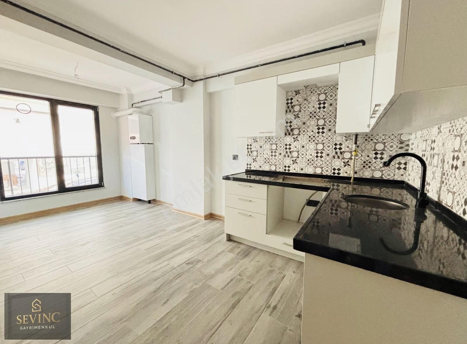 Sevinç'ten Otoparklı Çift Cephe Açık Mutfak 2+1 Satılık Daire - Görsel 13