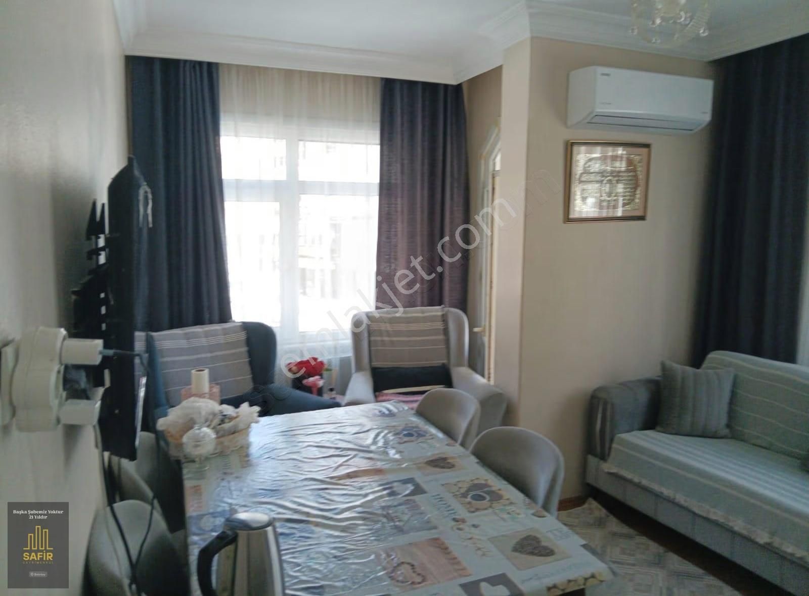 Safir'den, Bahçelievler Yenibosna Kuleli'de Kiralık Daire