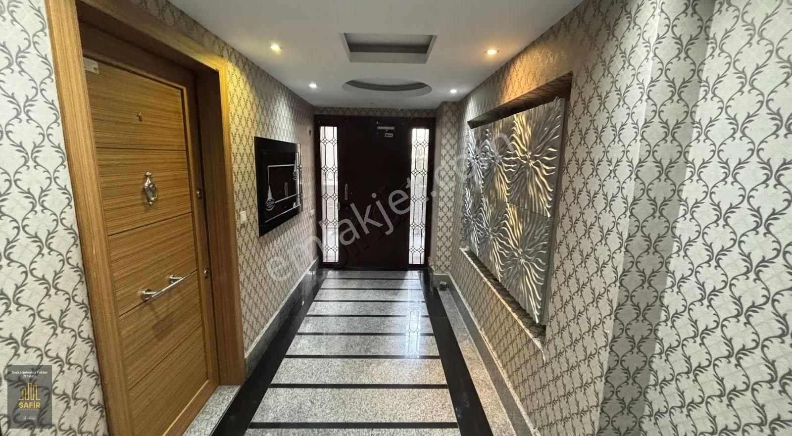 Safir'den 15 Yaşında Siyavuşpaşa'da 2+1 Satılık Daire - Görsel 14