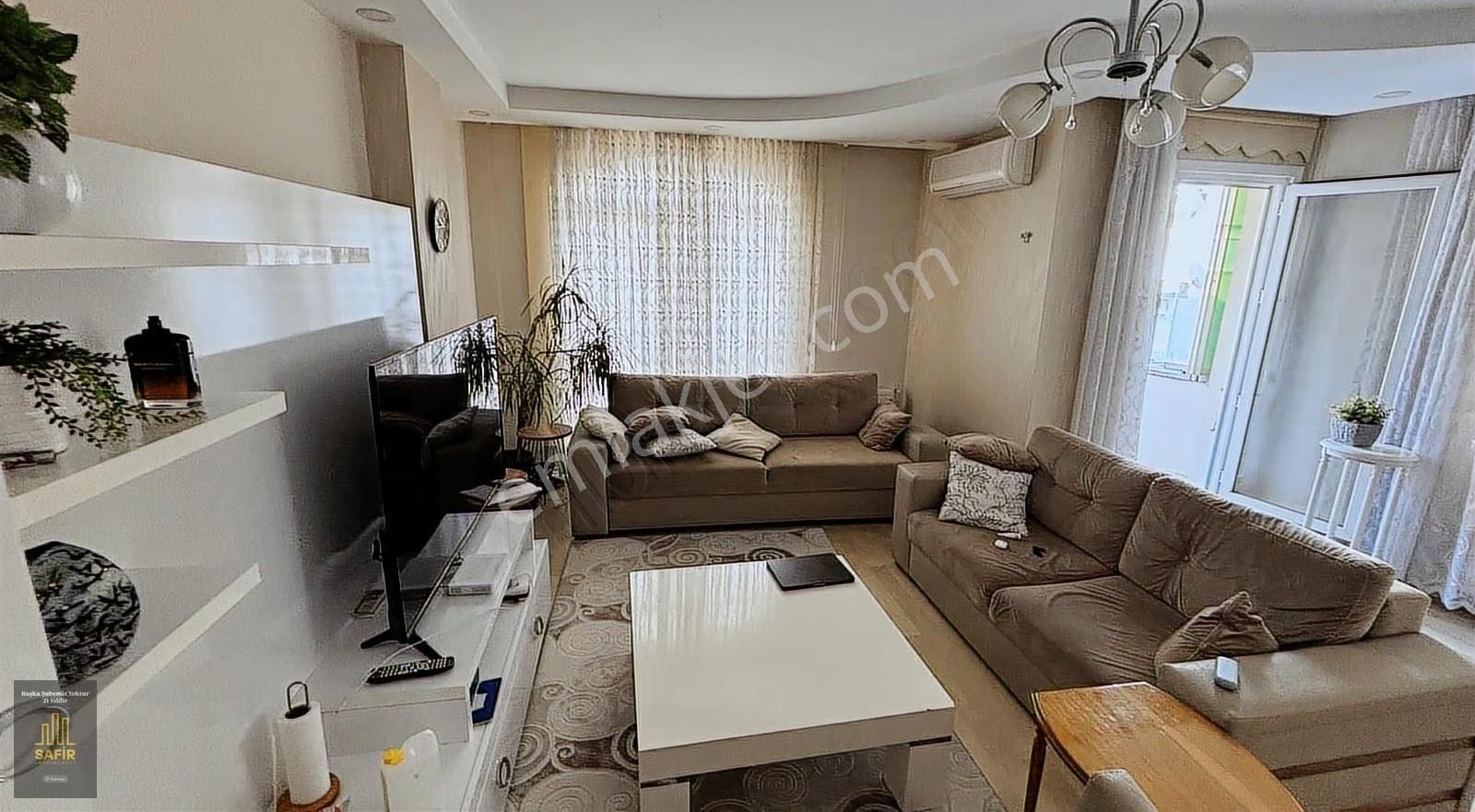 Safir'den 15 Yaşında Siyavuşpaşa'da 2+1 Satılık Daire