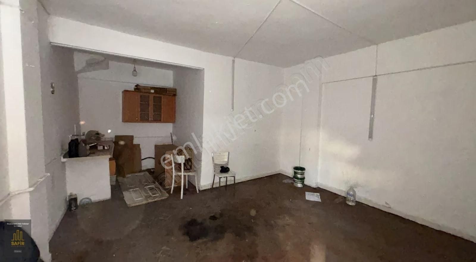 Safir'den, Karagümrük'te Vatan Caddesine Yakın Satılık Dükkan - Görsel 5