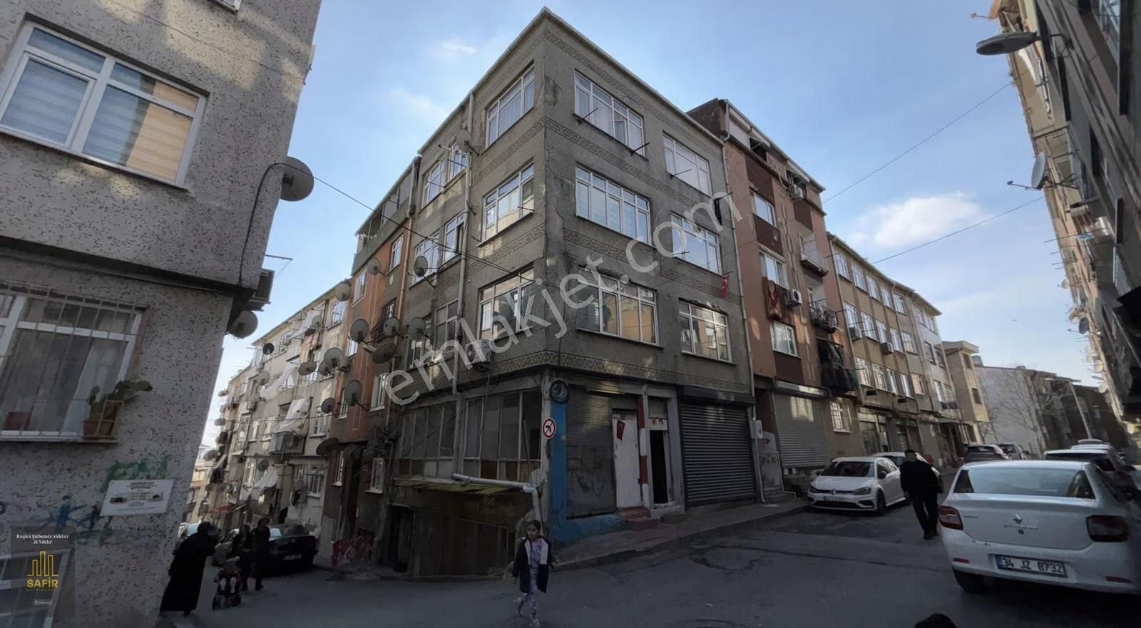 Safir'den, Karagümrük'te Vatan Caddesine Yakın Satılık Dükkan - Görsel 3