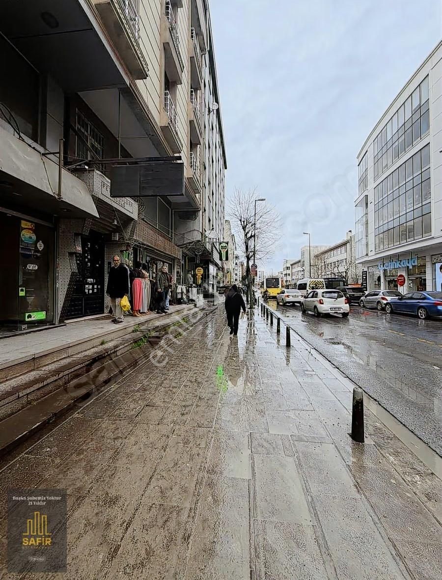 Bahçelievler Şirinevler Mahmutbey Yol Üzeri 240m2 Depolu Dükkkan - Görsel 12