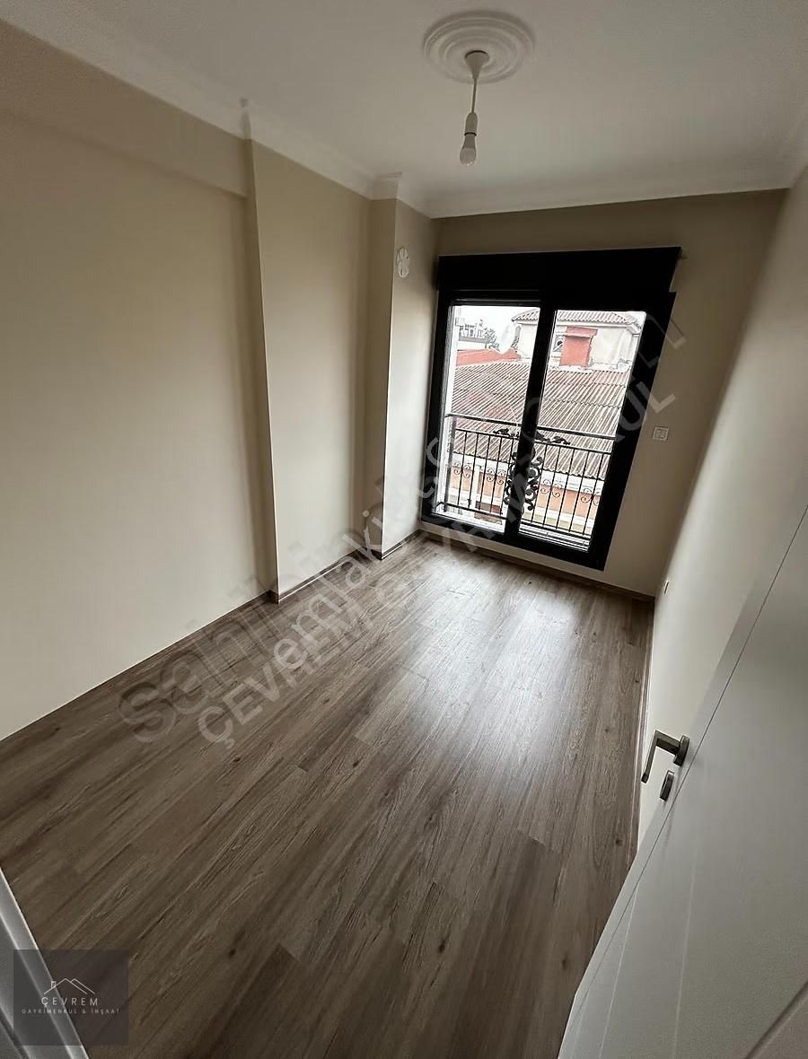 *çevrem* Yeşilova'da Metrobüse Çok Yakın Otoparklı 4+1 Dubleks - Görsel 18