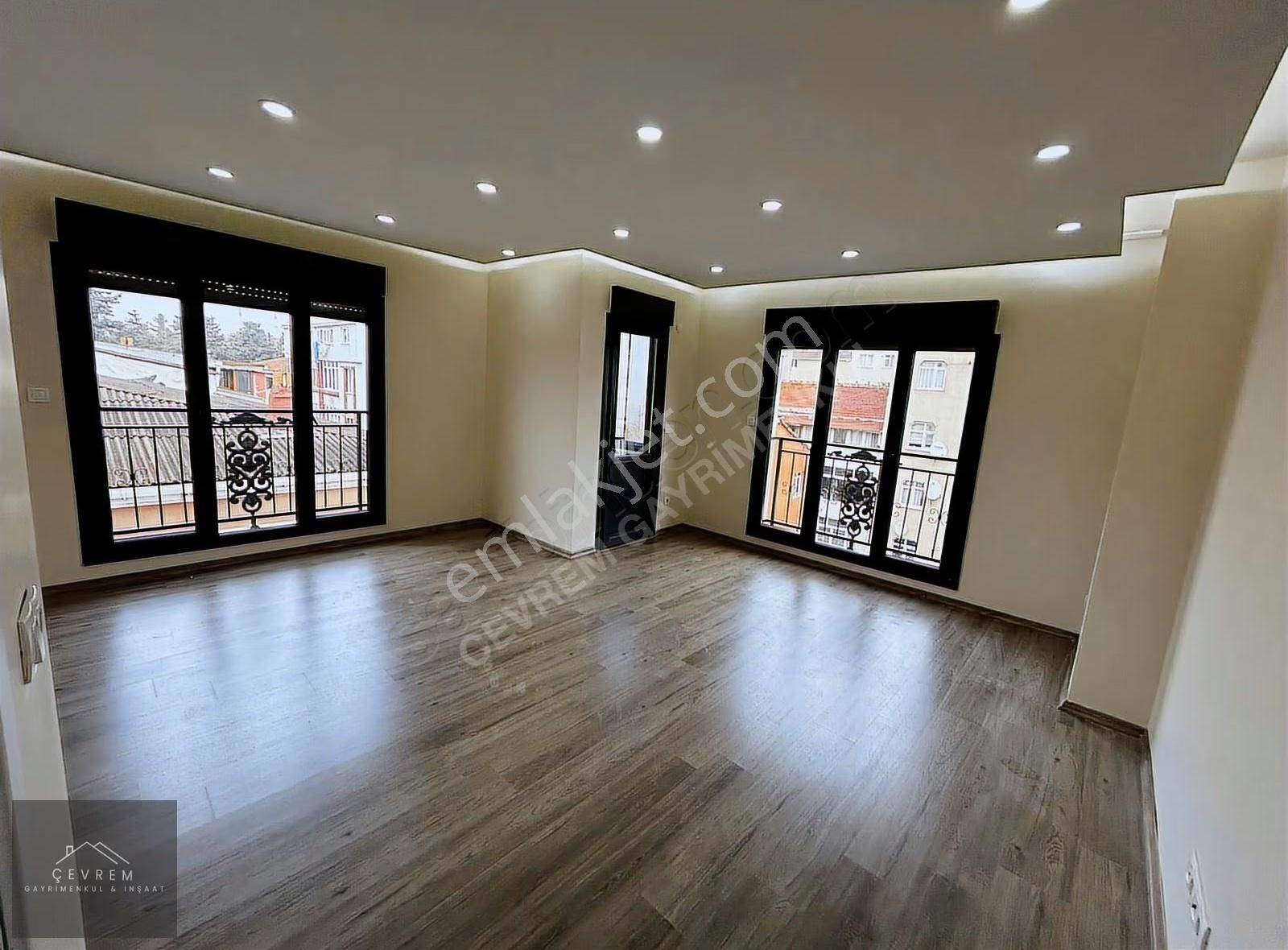 *çevrem* Yeşilova'da Metrobüse Çok Yakın Otoparklı 4+1 Dubleks - Görsel 10