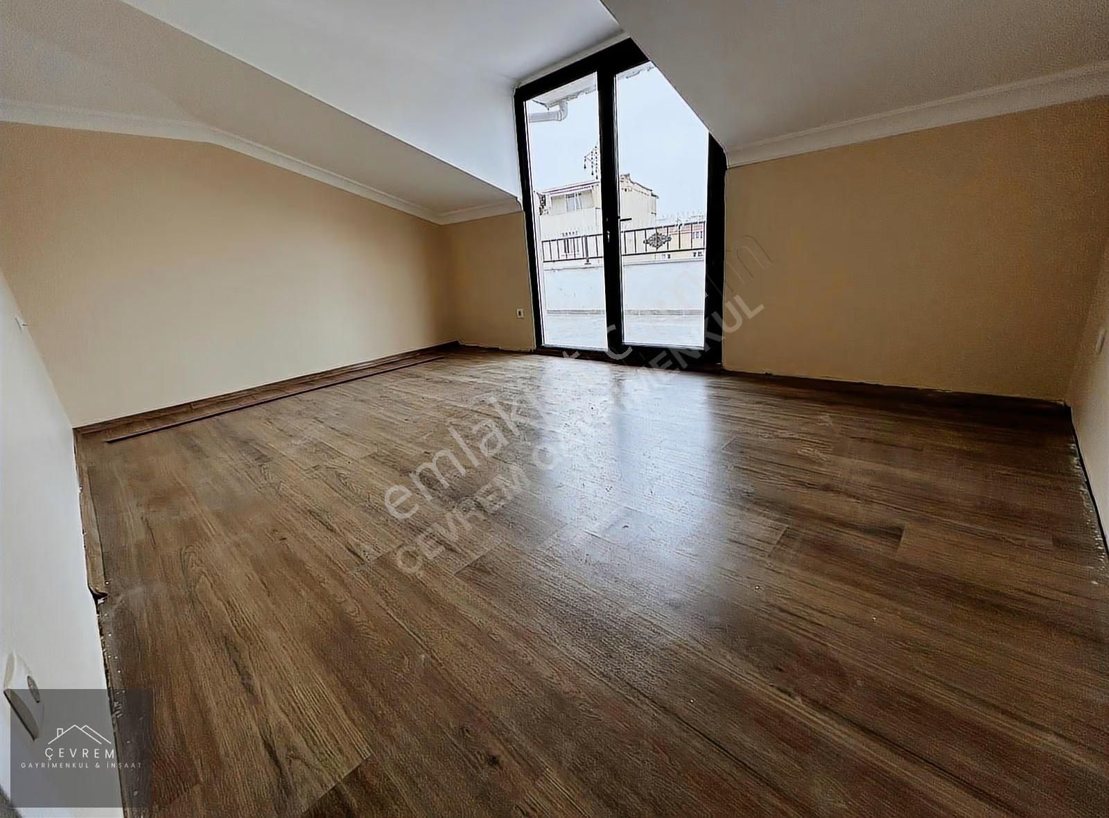 *çevrem* Yeşilova'da Metrobüse Çok Yakın Otoparklı 4+1 Dubleks - Görsel 6