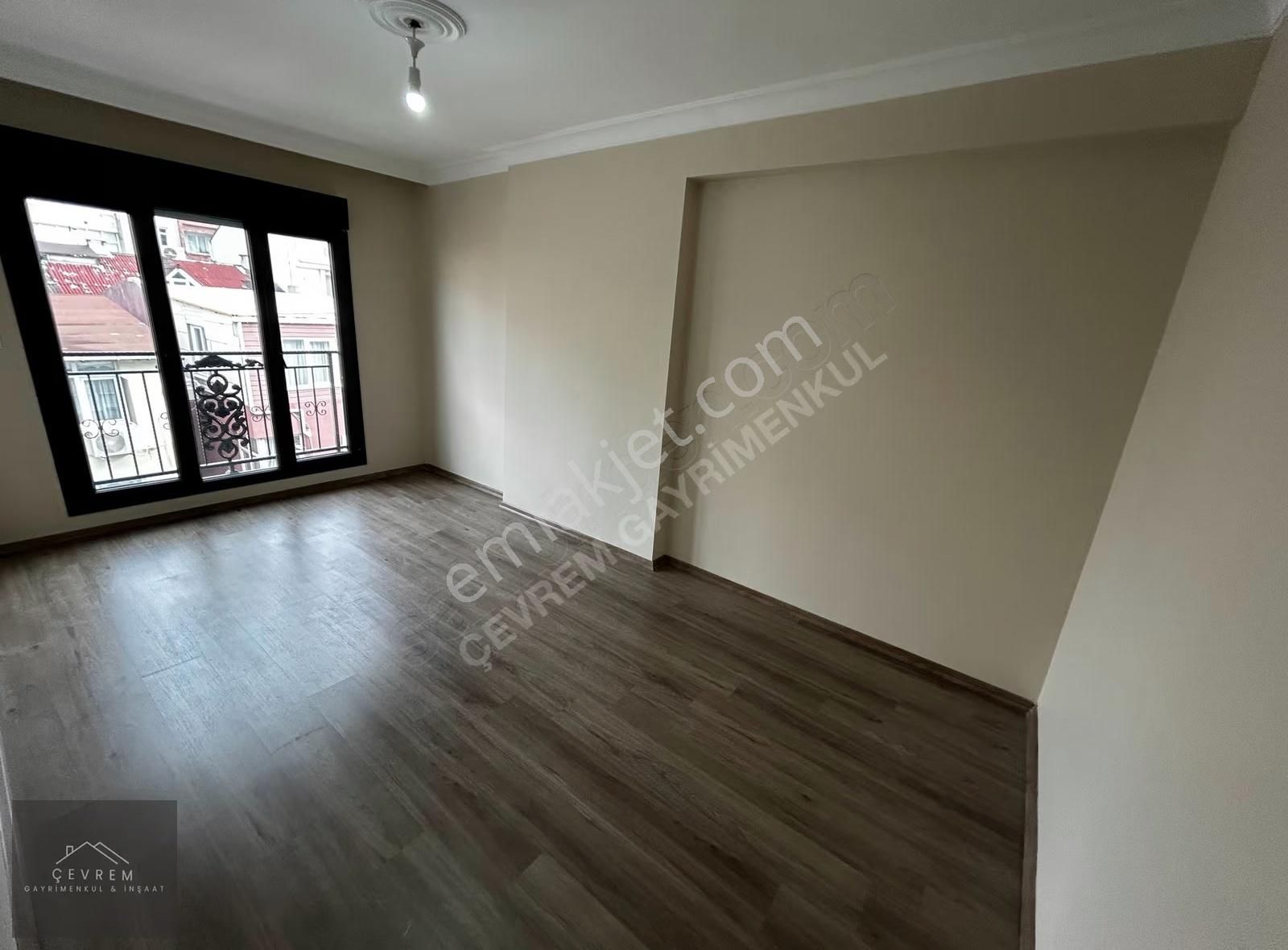 *çevrem* Yeşilova'da Metrobüse Çok Yakın Otoparklı 4+1 Dubleks - Görsel 5