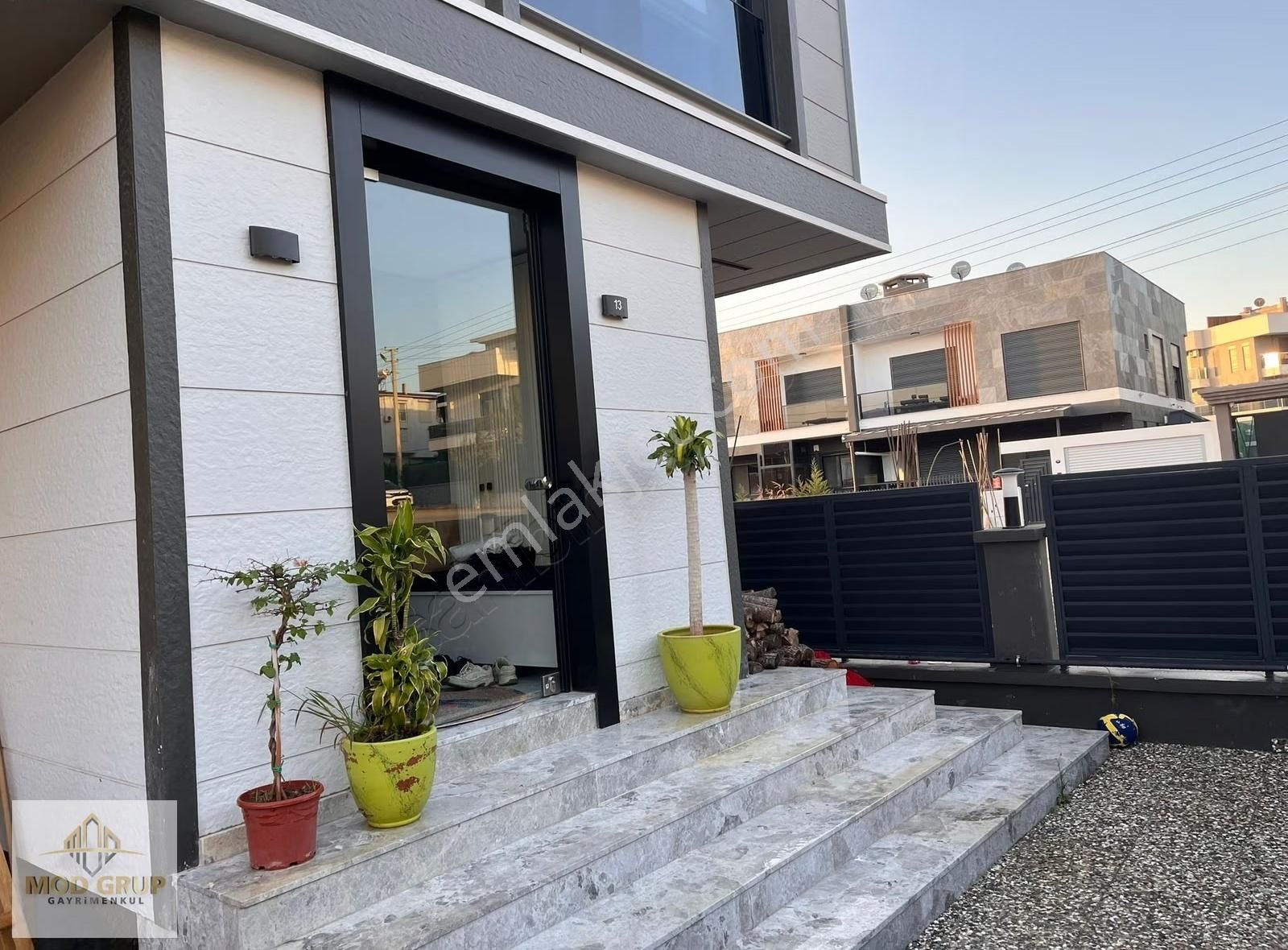 İzmir Menderes Barbaros Mevkisinde İki Katlı Dublex Villa Acil - Görsel 28