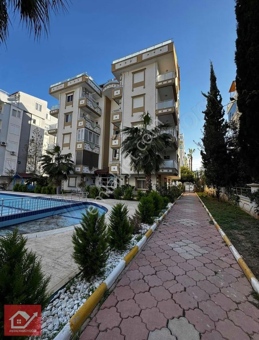 Antalya Konyaaltı Liman Mahallesinde Lüks Site İçi Satılık 1+1 - Görsel 6