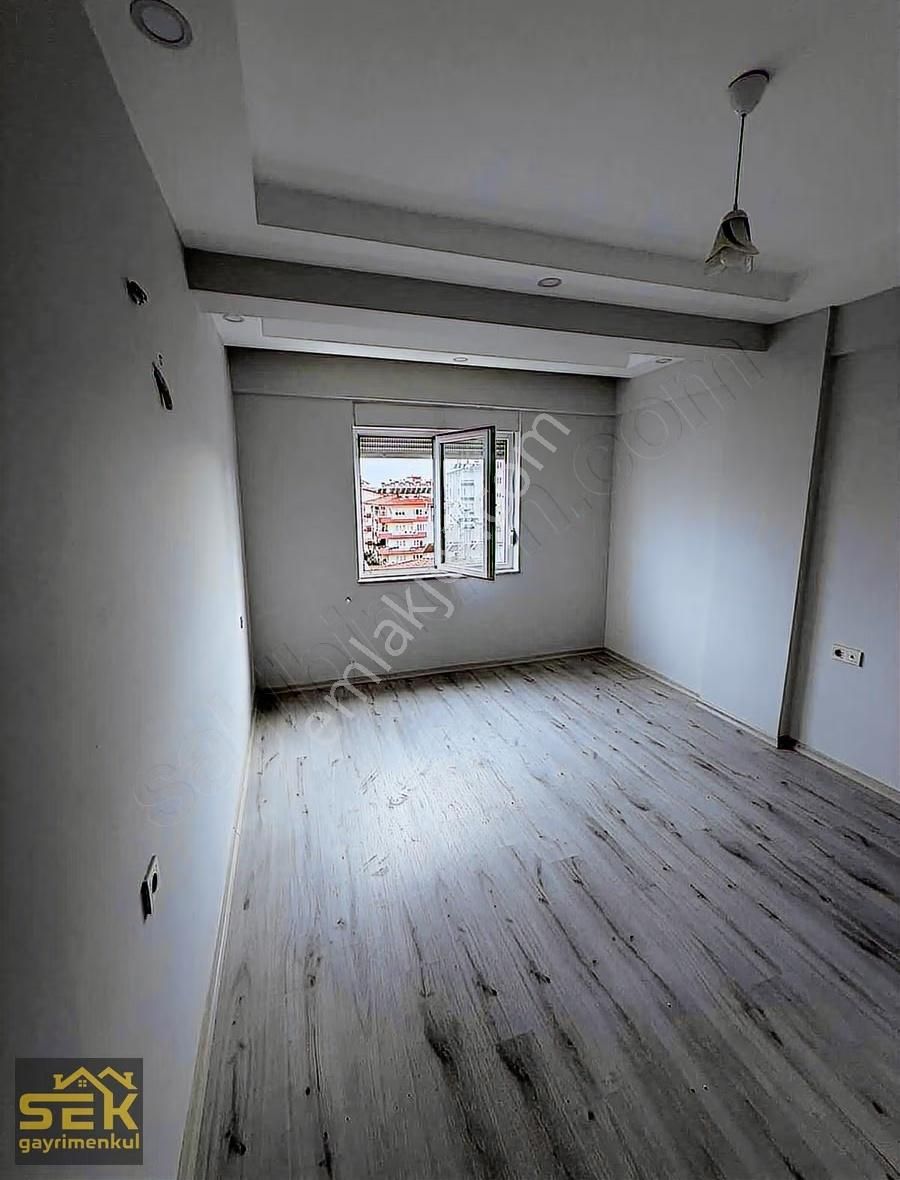 Kiralık 2 + 1 Geniş Oturum - Görsel 12