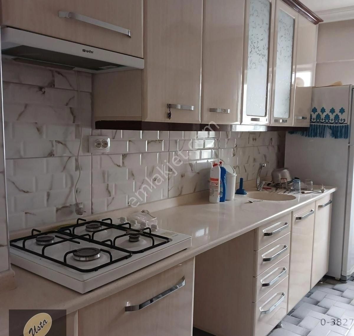 Merkezi Konumda Mobilyalı Ara Katta 3+1 Kiralık Daire - Görsel 4