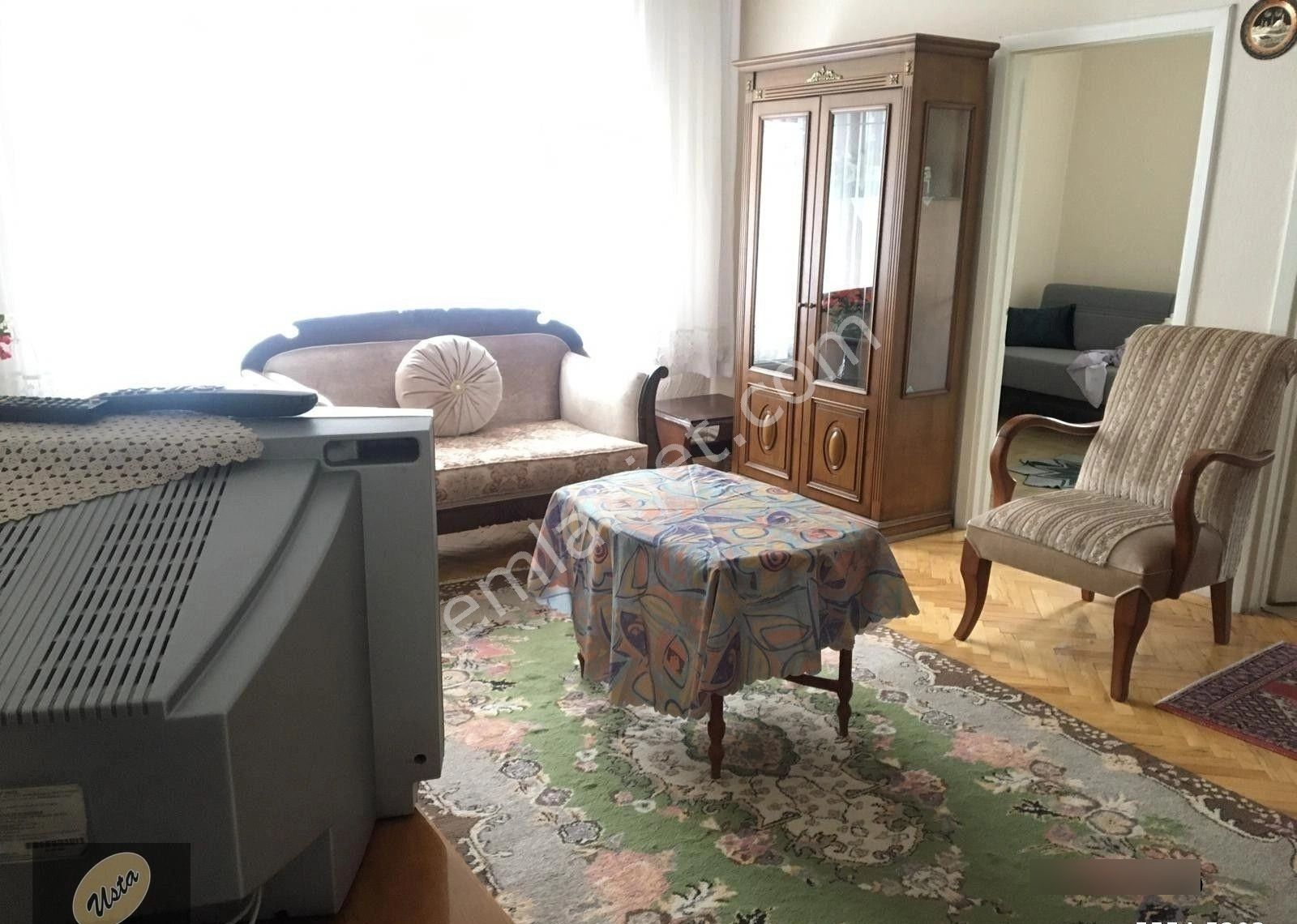 Merkezi Konumda Mobilyalı Ara Katta 3+1 Kiralık Daire - Görsel 9