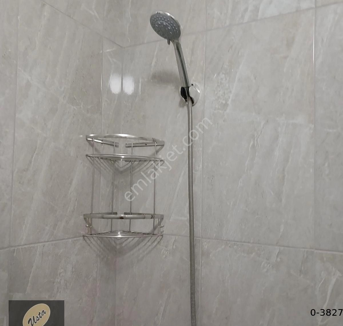 Merkezi Konumda Mobilyalı Ara Katta 3+1 Kiralık Daire - Görsel 18