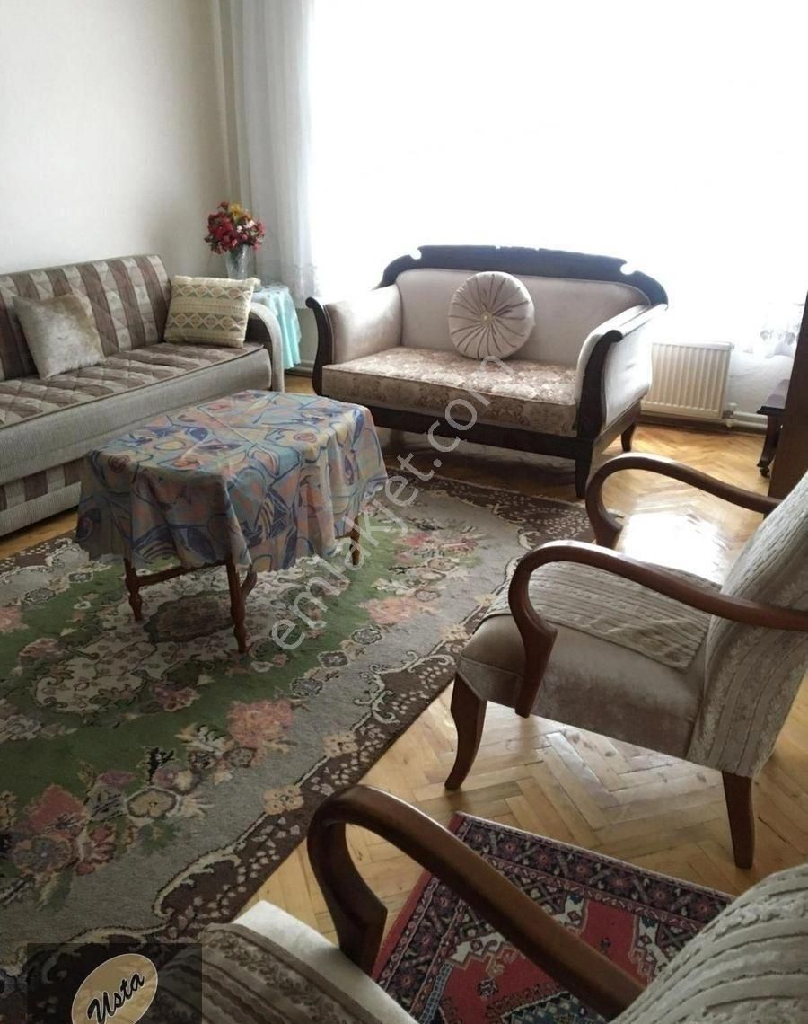 Merkezi Konumda Mobilyalı Ara Katta 3+1 Kiralık Daire - Görsel 29