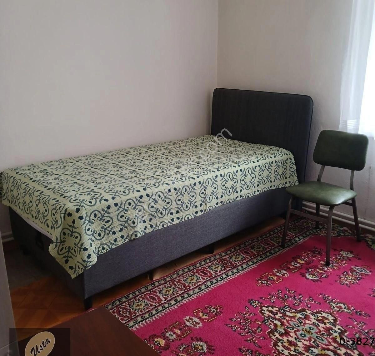 Merkezi Konumda Mobilyalı Ara Katta 3+1 Kiralık Daire - Görsel 12