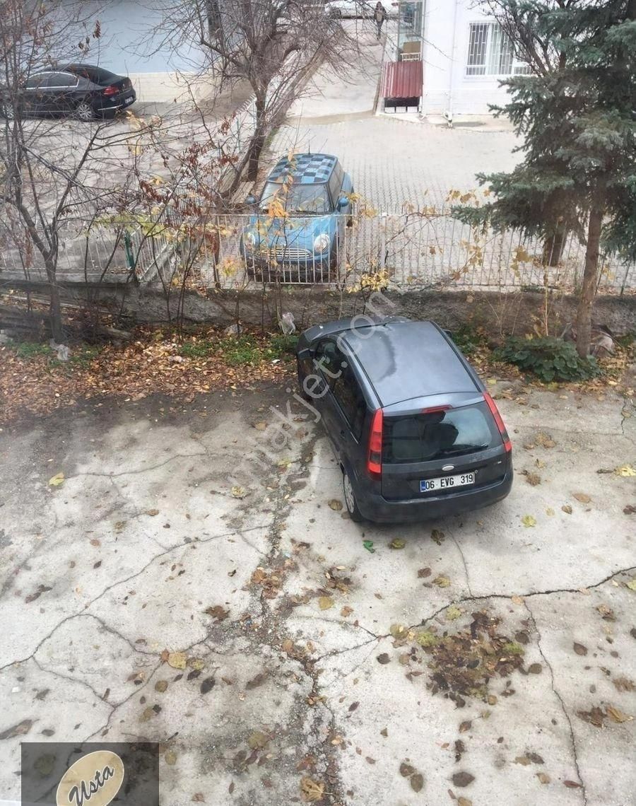 Merkezi Konumda Mobilyalı Ara Katta 3+1 Kiralık Daire - Görsel 30