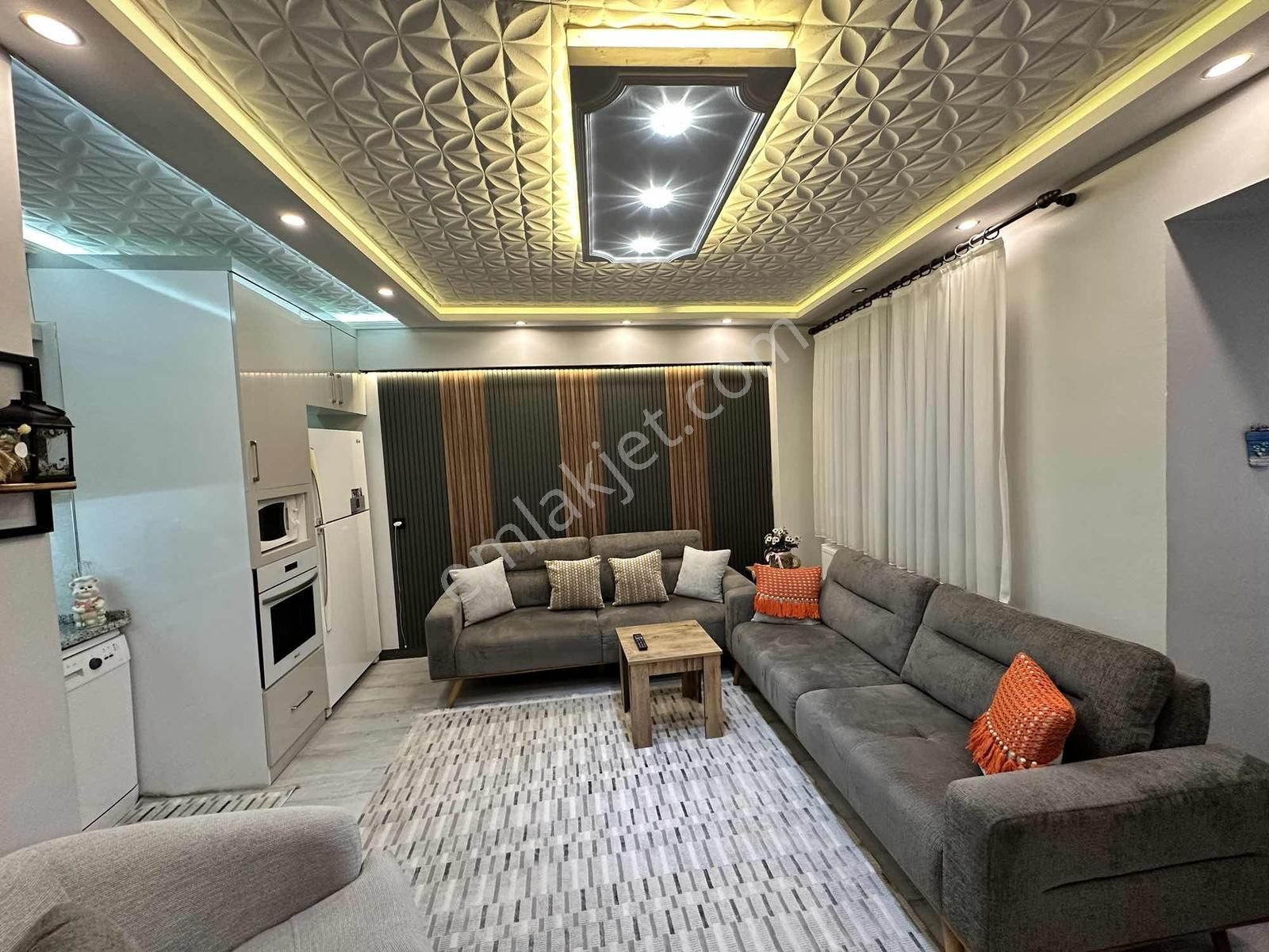 Bulut Emlak'tan Acil Satılık Lüxxx 1+1 Daire