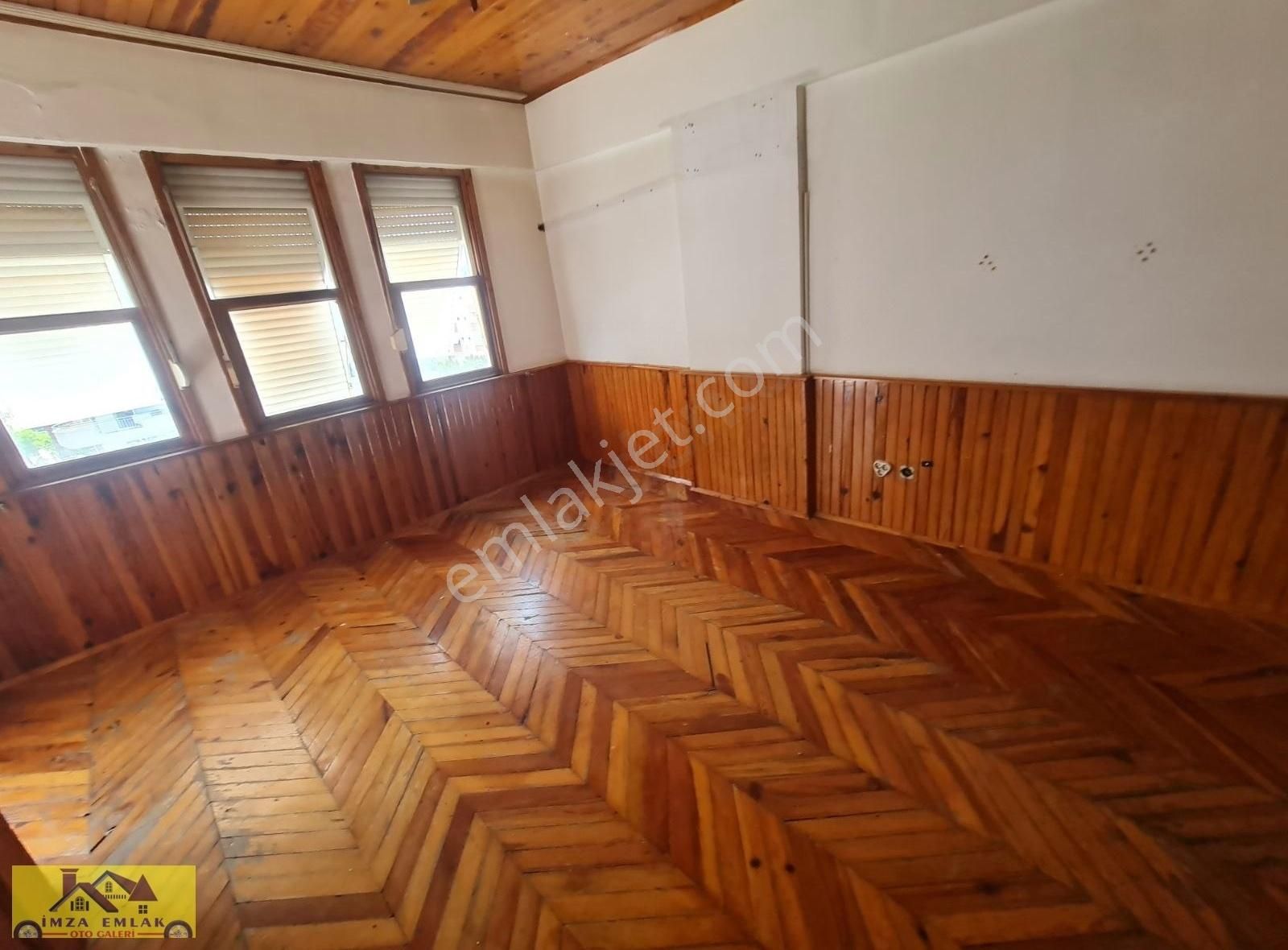 Alanya Merkezde 3 Oda 1 Salon Ayrı Mutfaklı Kiralık Daire - Görsel 17