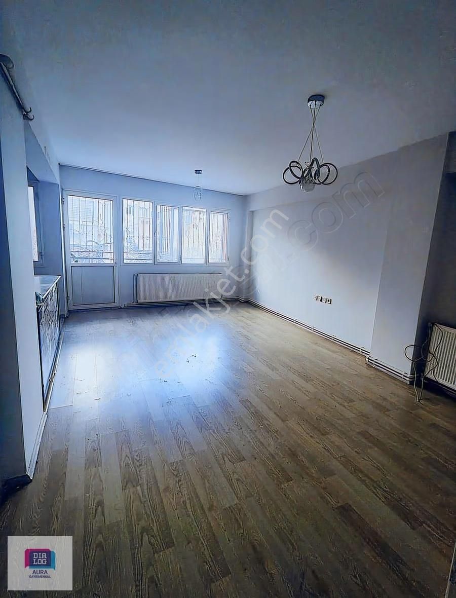 Karabağlar Kazım Karabekir Mahallesinde 3+1 Kiralık Daire - Görsel 6