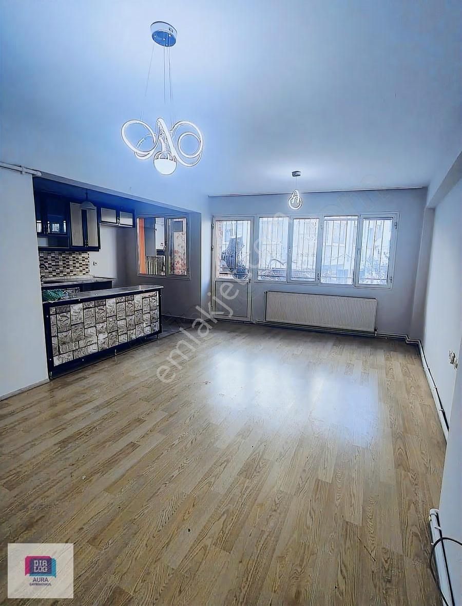 Karabağlar Kazım Karabekir Mahallesinde 3+1 Kiralık Daire - Görsel 4