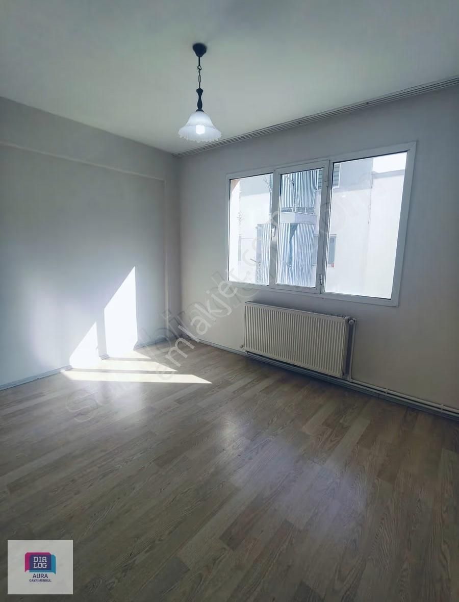 Karabağlar Kazım Karabekir Mahallesinde 3+1 Kiralık Daire - Görsel 11