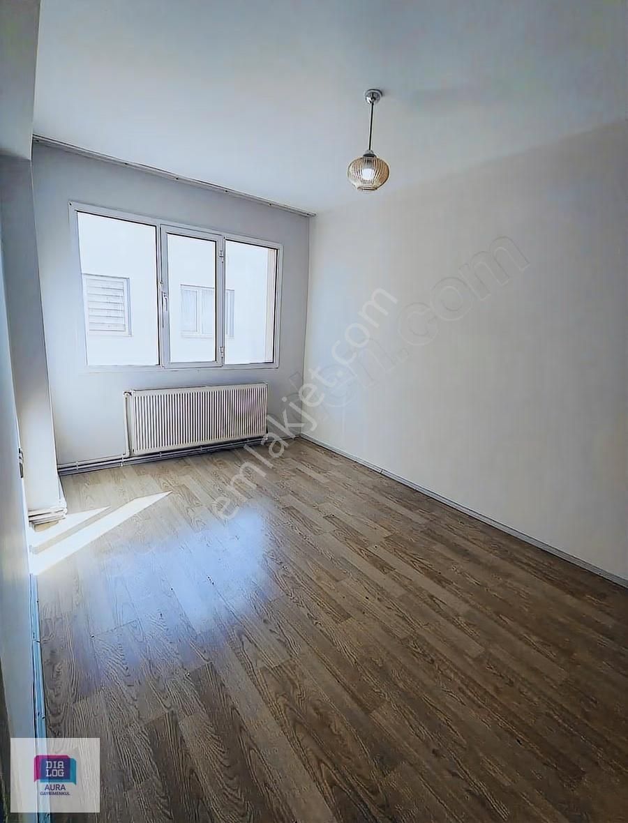 Karabağlar Kazım Karabekir Mahallesinde 3+1 Kiralık Daire - Görsel 3