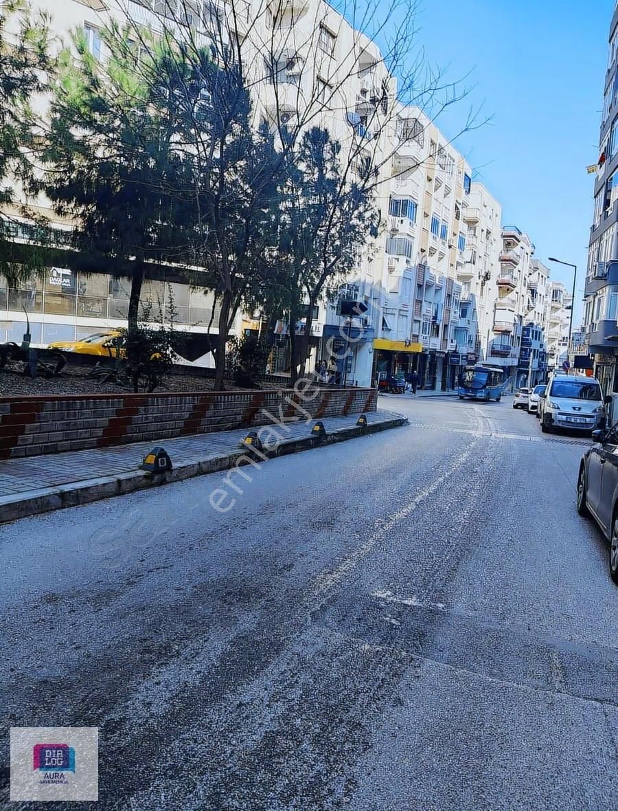 Karabağlar Kazım Karabekir Mahallesinde 3+1 Kiralık Daire - Görsel 2