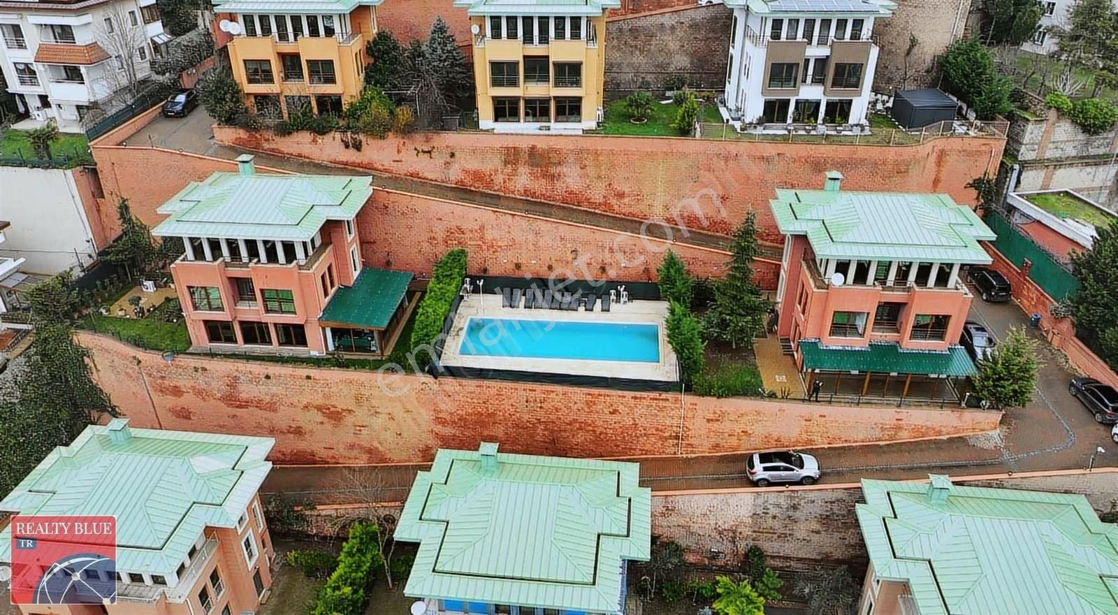 Pendik Çamlık Yan Yana Konumlu 2 Lüks Villa Kesintisiz Manzara