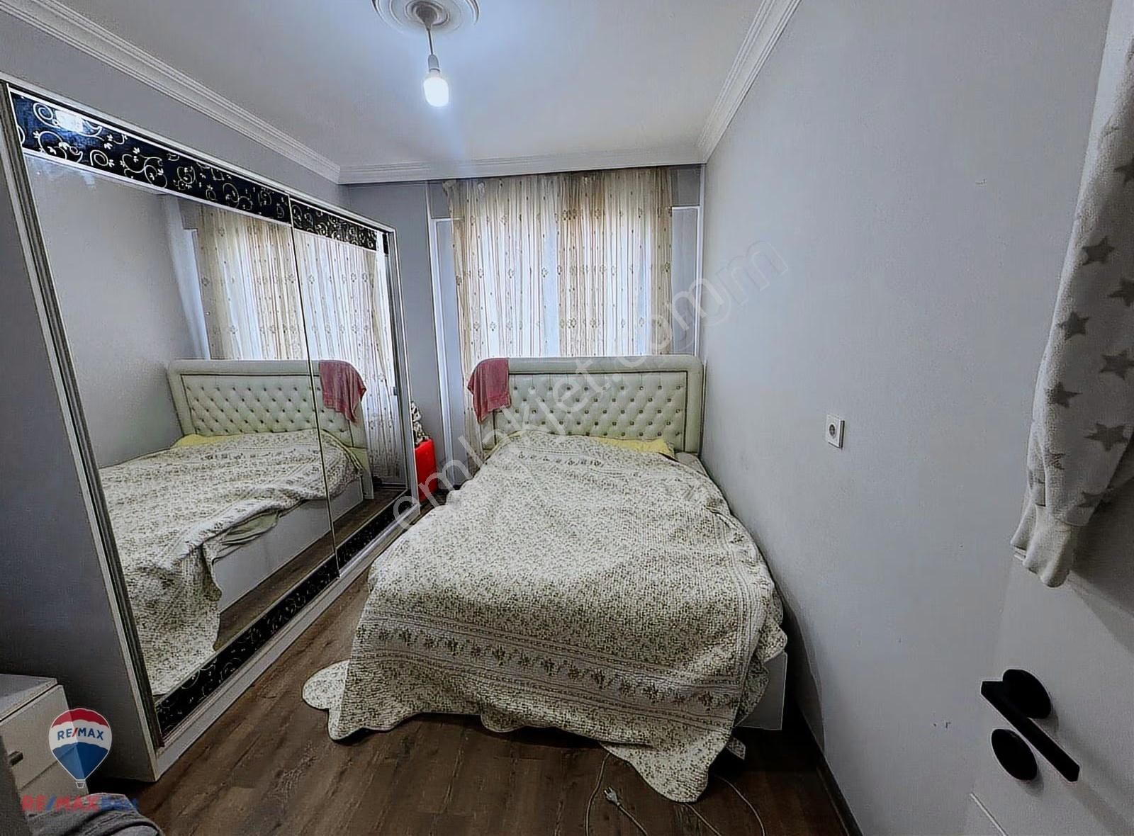 24 Bayraklı Gümüşpala Mahallesinde Satılık 2+1 Daire - Görsel 10