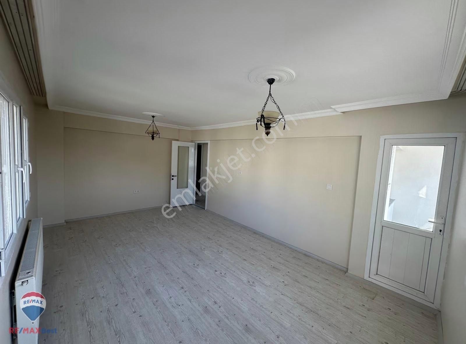 40 Bayraklı Postacılar'da Full Tadılatlı Aydınlık Kıralık Daıre - Görsel 31