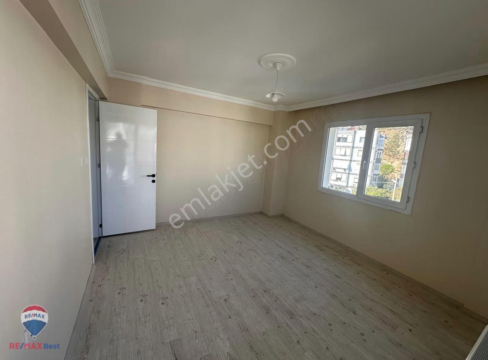 40 Bayraklı Postacılar'da Full Tadılatlı Aydınlık Kıralık Daıre - Görsel 4