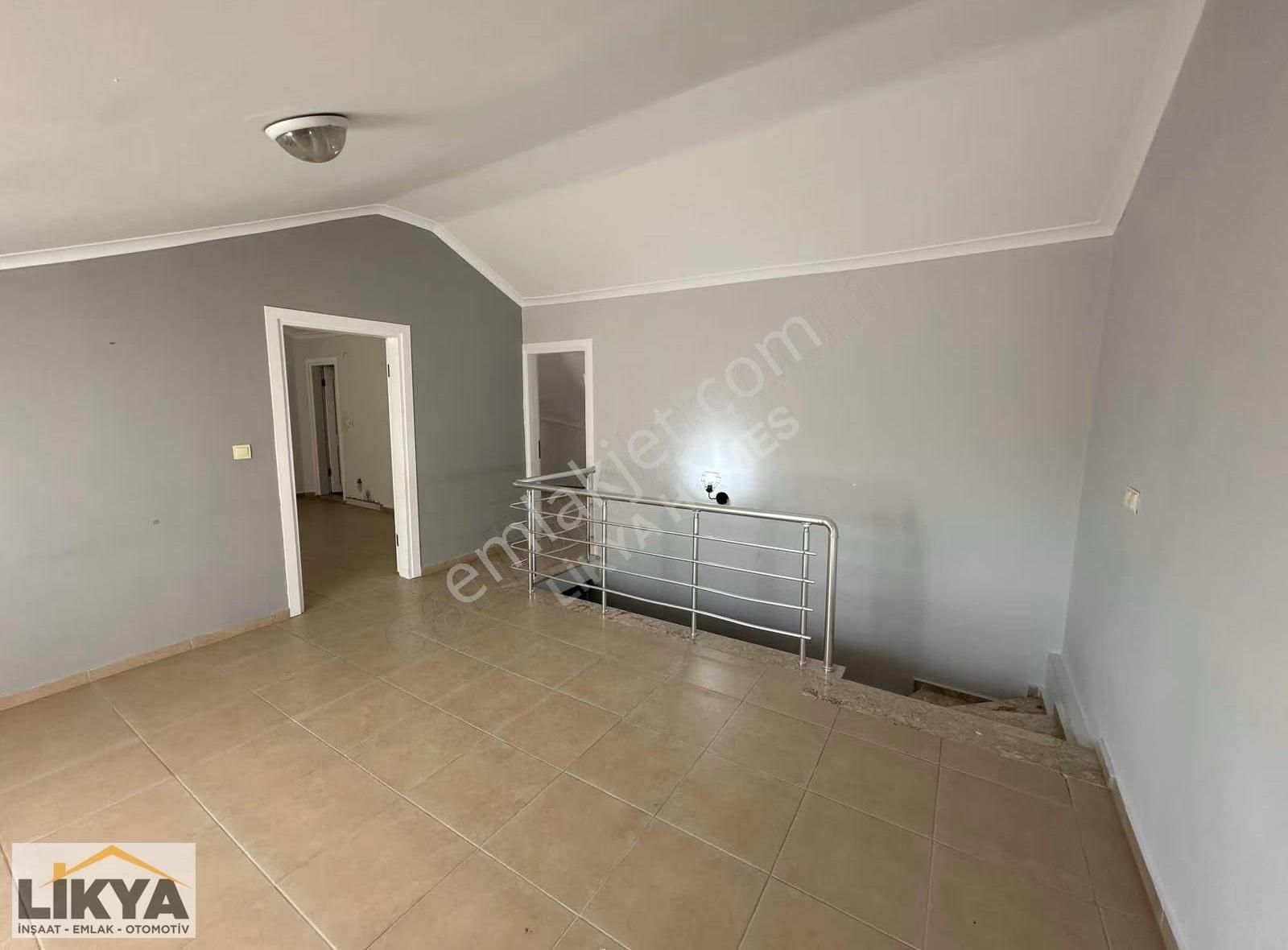 Fethiye Leton Hastane Yanı 150 M2 2+2 Kapalı Mutfak Geniş Salon - Görsel 8