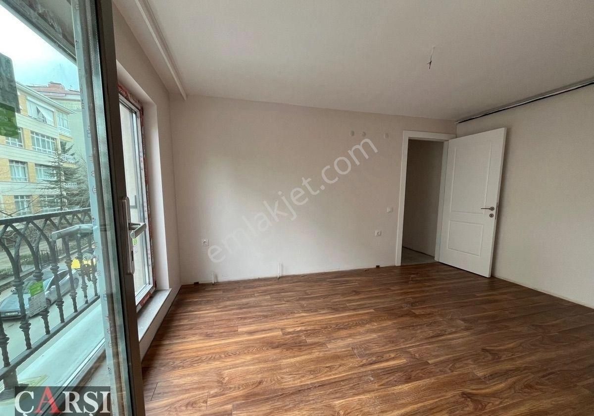 Çarşı"dan Sıfır Binada Komple Ön Cephe Katta Merkezi Konumda - Görsel 12