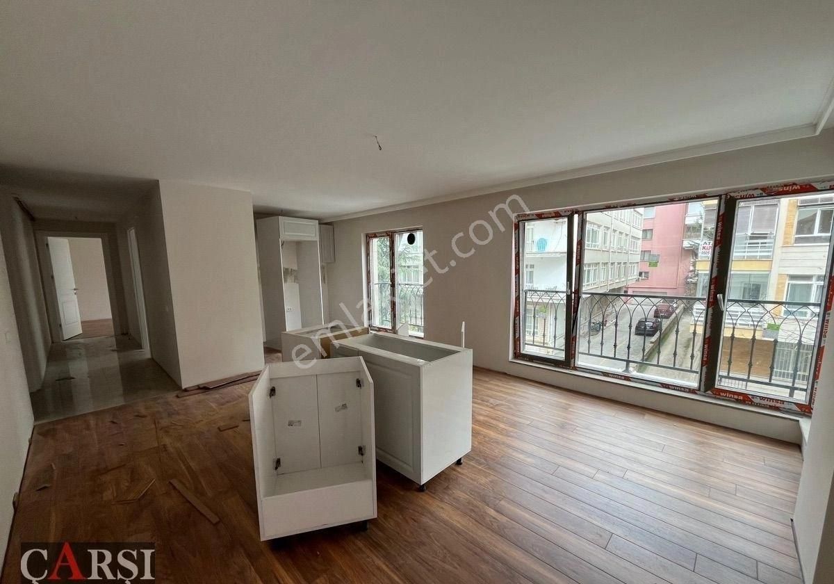 Çarşı"dan Sıfır Binada Komple Ön Cephe Katta Merkezi Konumda - Görsel 2