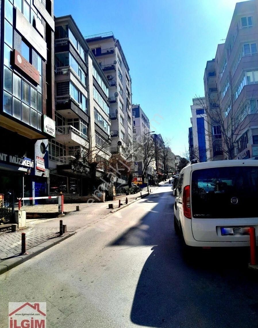 Kültür Mahallesi Dr. Mediha Eldem Sokak'ta Kiralık 3+1 - Görsel 25