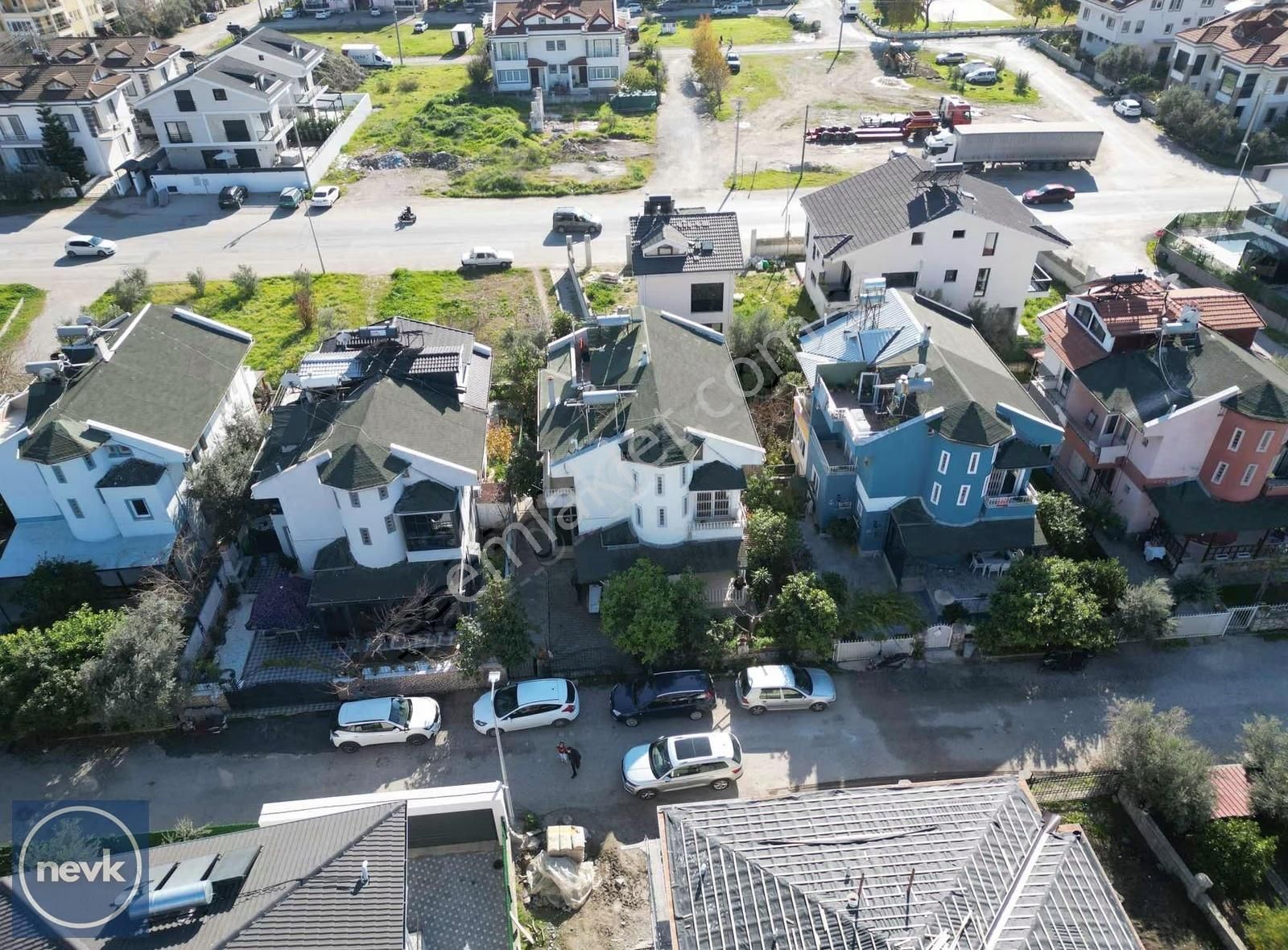 Nevk Invest'ten Fethiye Merkezi Konumda Tripleks İkiz Villa - Görsel 20