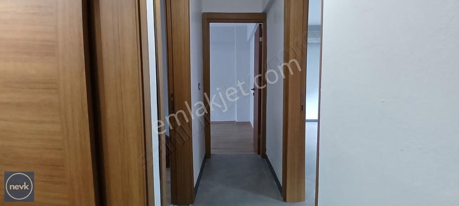 Nevk'ten Karagözler De Yeni Tadilatlı Geniş 2+1 Daire - Görsel 3