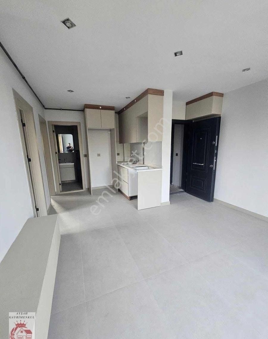 Ayşah'tan Karahasanlı'da Hastaneye 200 Metre Satılık Apart