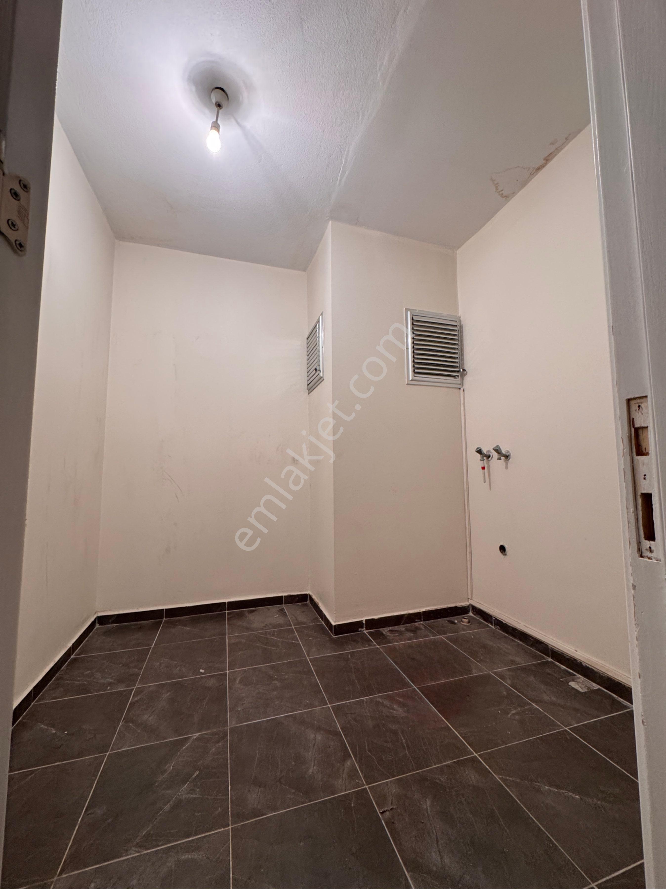 Kurtuluş Mah-atatürk Cad-gülbahçesi Sitesinde 4+1 Doğ.kiralık Daire - Görsel 17