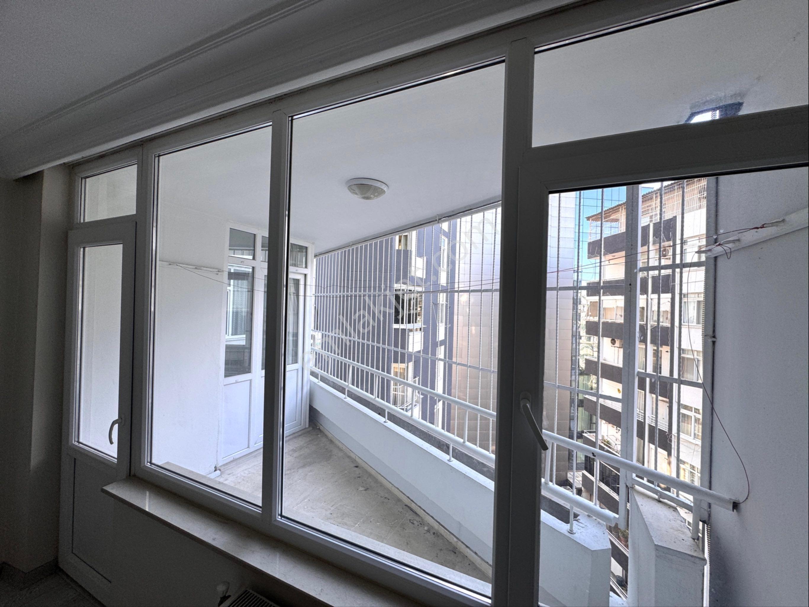 Kurtuluş Mah-atatürk Cad-gülbahçesi Sitesinde 4+1 Doğ.kiralık Daire - Görsel 23