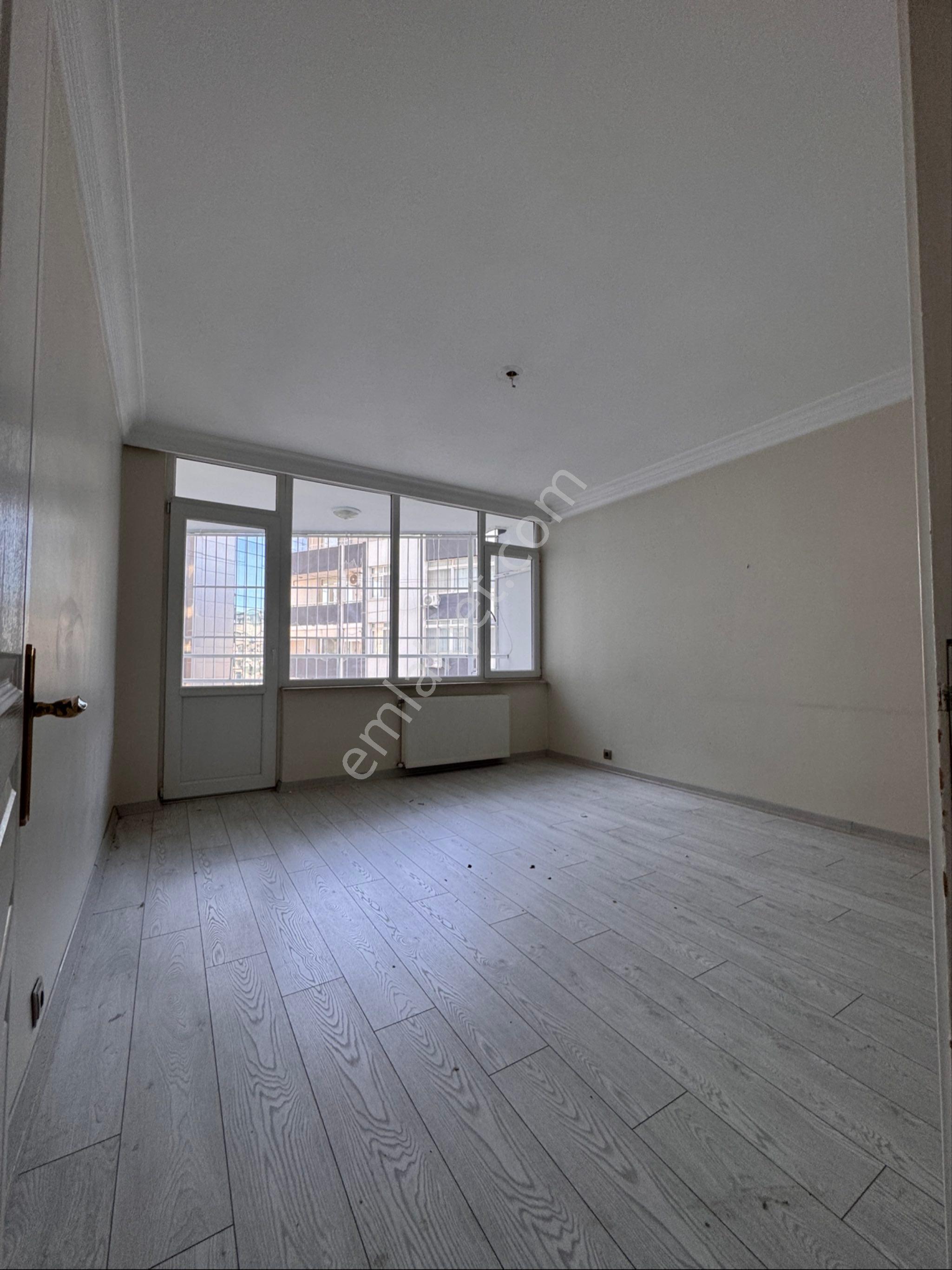 Kurtuluş Mah-atatürk Cad-gülbahçesi Sitesinde 4+1 Doğ.kiralık Daire - Görsel 21