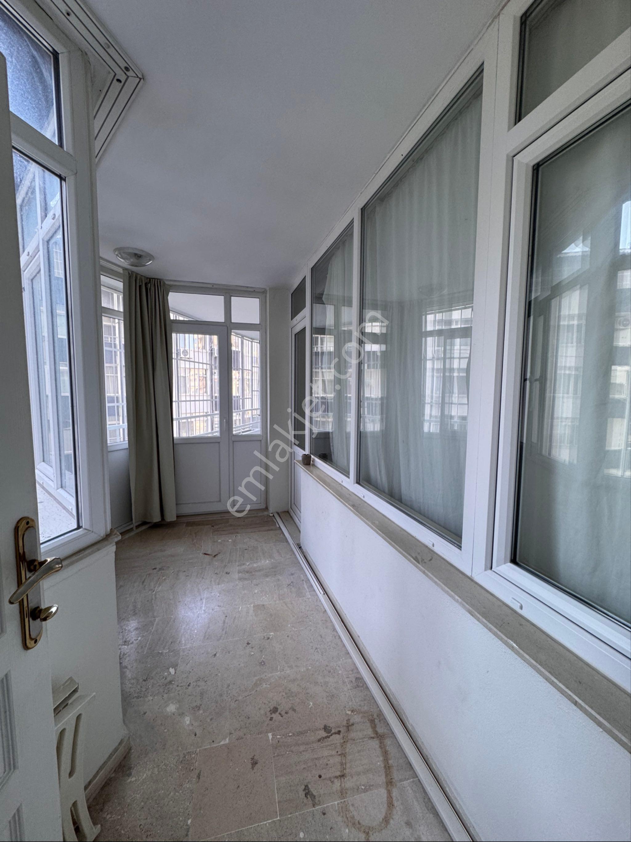 Kurtuluş Mah-atatürk Cad-gülbahçesi Sitesinde 4+1 Doğ.kiralık Daire - Görsel 19