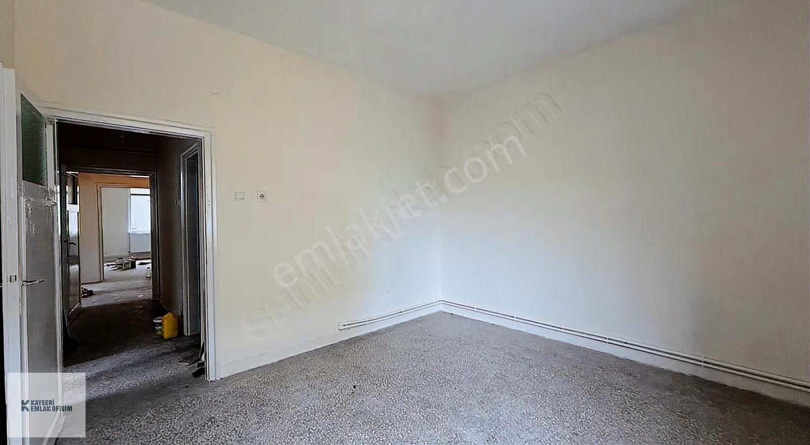 Emlak Ofisim'den Fevzi Çakmak Mh 3+1 Kiralık Daire - Görsel 13
