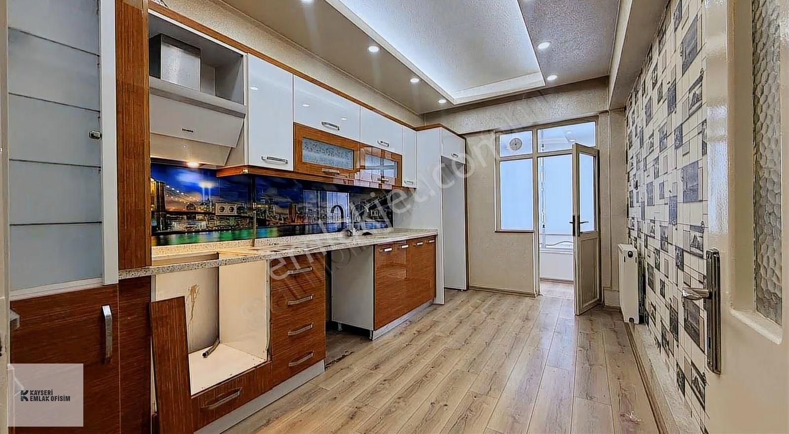 Mevlana Mahallesi 3+1 Masrafsız Kiralık - Görsel 9