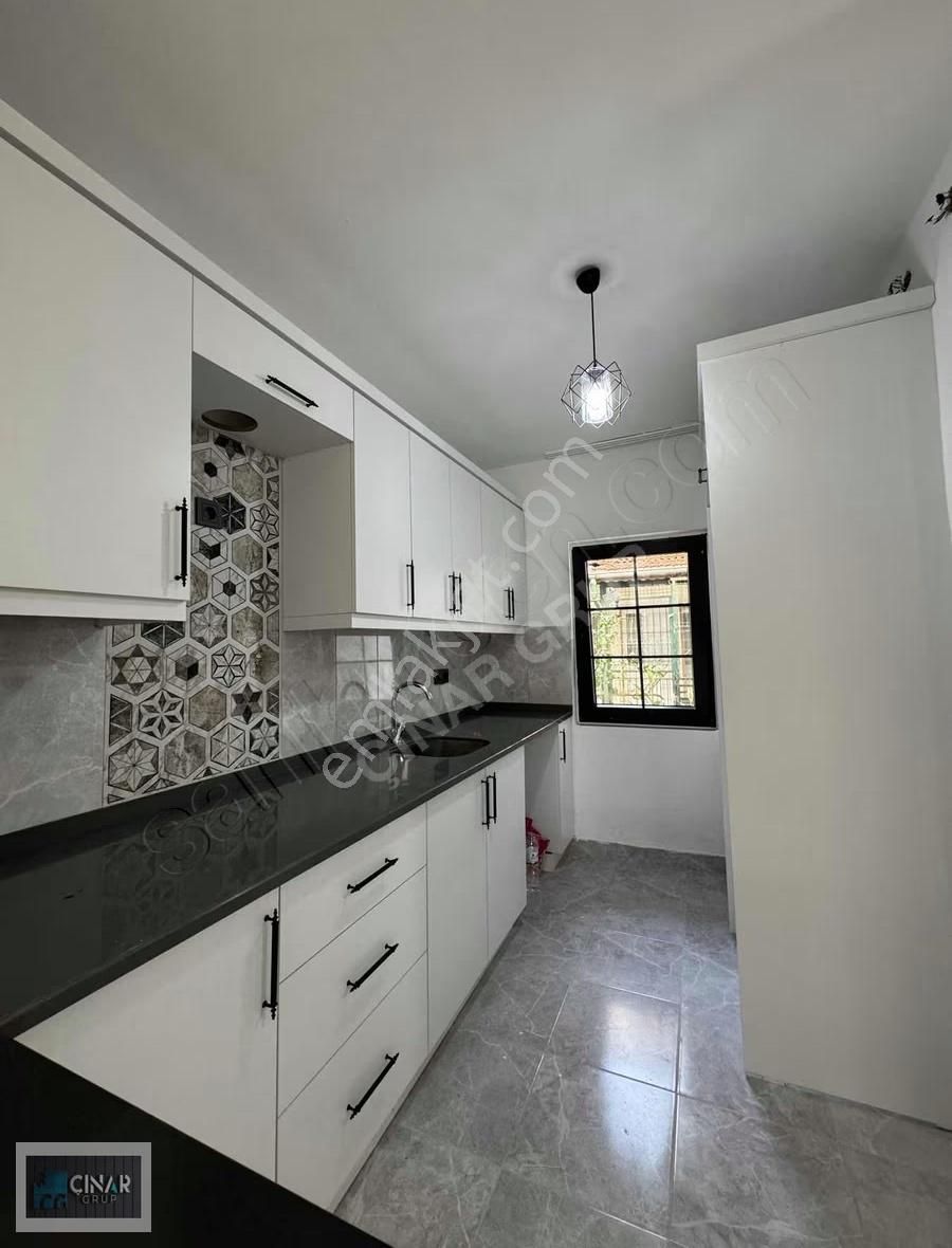 Foça Mahallesi'nde Yeni Tadilatlı 3+1 Kiralık Tripleks Villa - Görsel 15