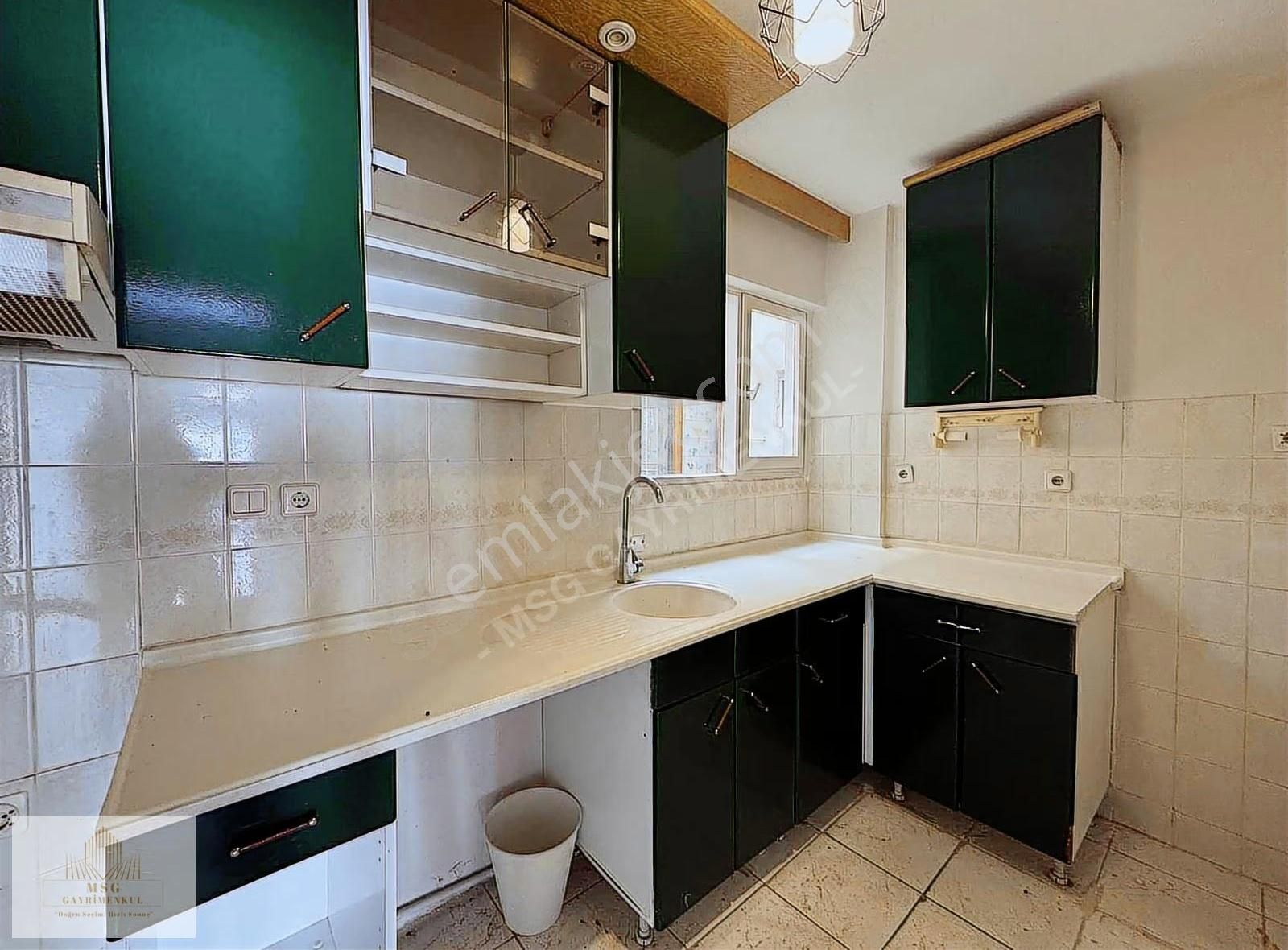 Msg'den Cadde Üzerinde Deniz Manzaralı 3+1 Asansörlü Geniş Daire - Görsel 15