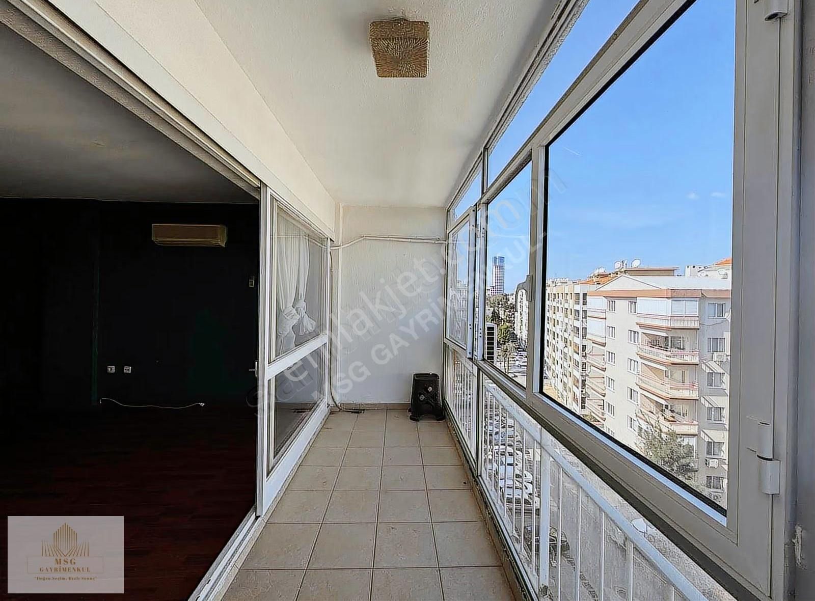 Msg'den Cadde Üzerinde Deniz Manzaralı 3+1 Asansörlü Geniş Daire - Görsel 14