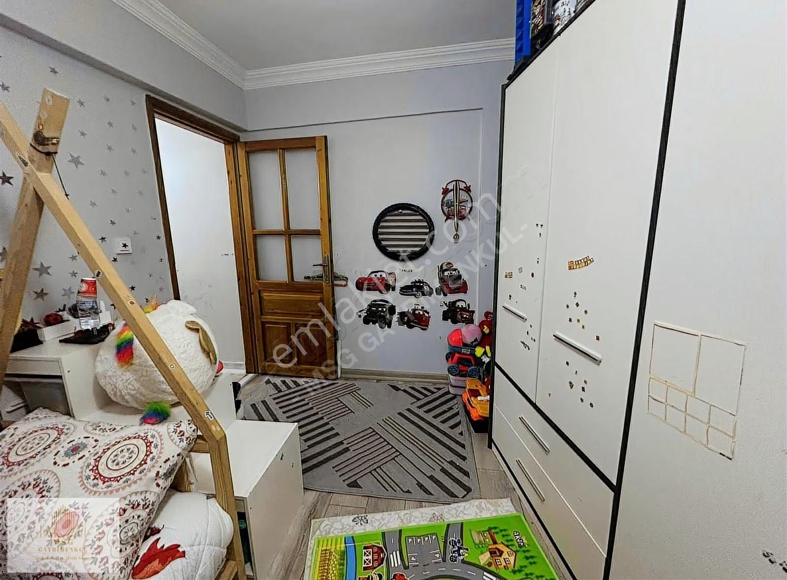Msg'den Mithatpaşa Caddesine Yakın 3+1 Emsalsiz Fırsat Daire - Görsel 37